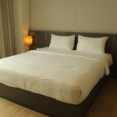 Leosor Hotel Nakhon Ratchasima Extérieur photo