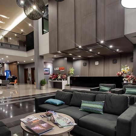 Leosor Hotel Nakhon Ratchasima Extérieur photo