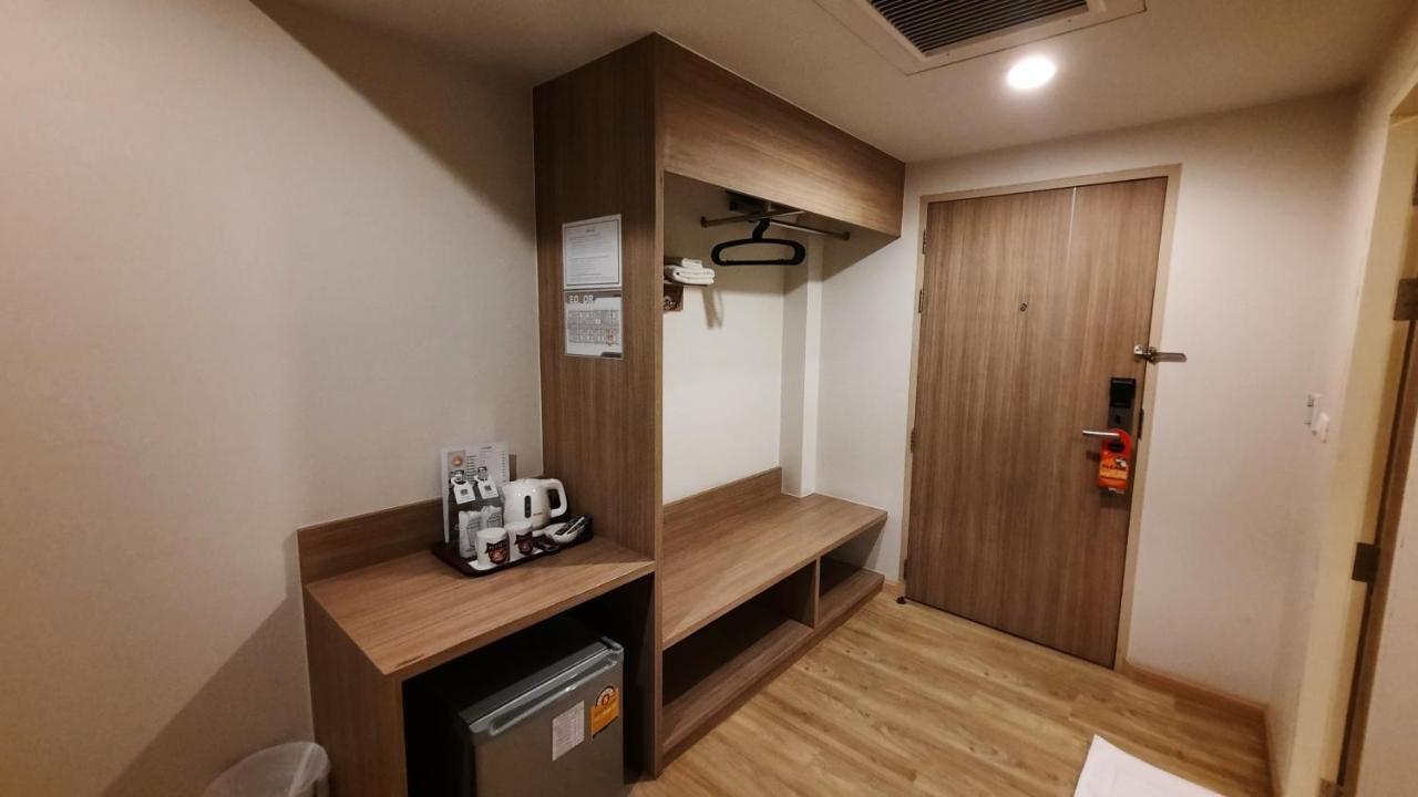 Leosor Hotel Nakhon Ratchasima Extérieur photo
