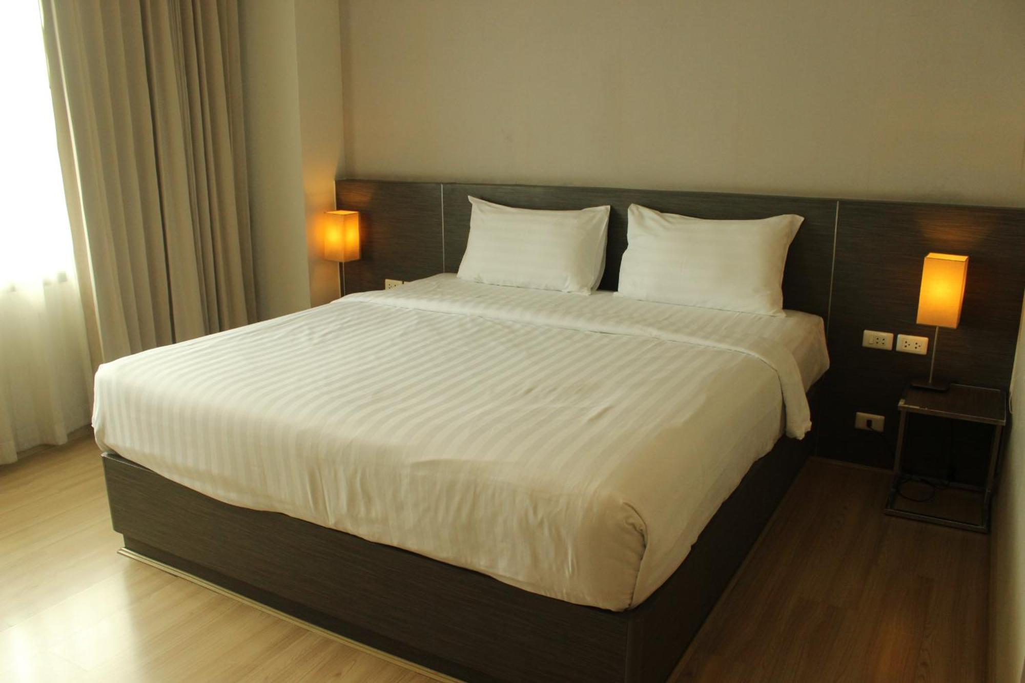 Leosor Hotel Nakhon Ratchasima Extérieur photo