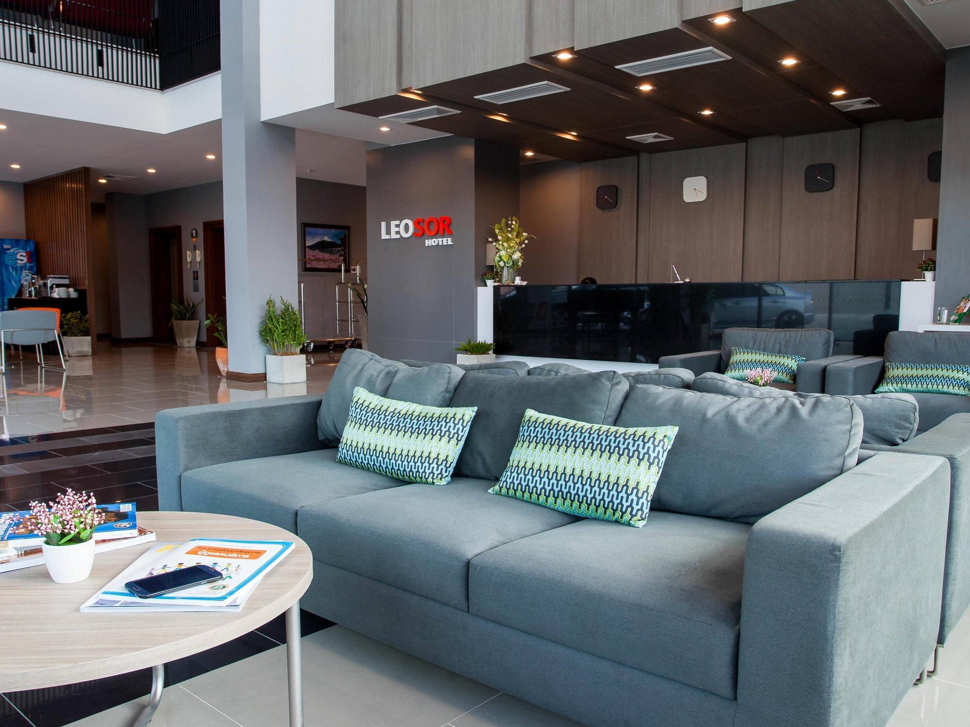 Leosor Hotel Nakhon Ratchasima Extérieur photo