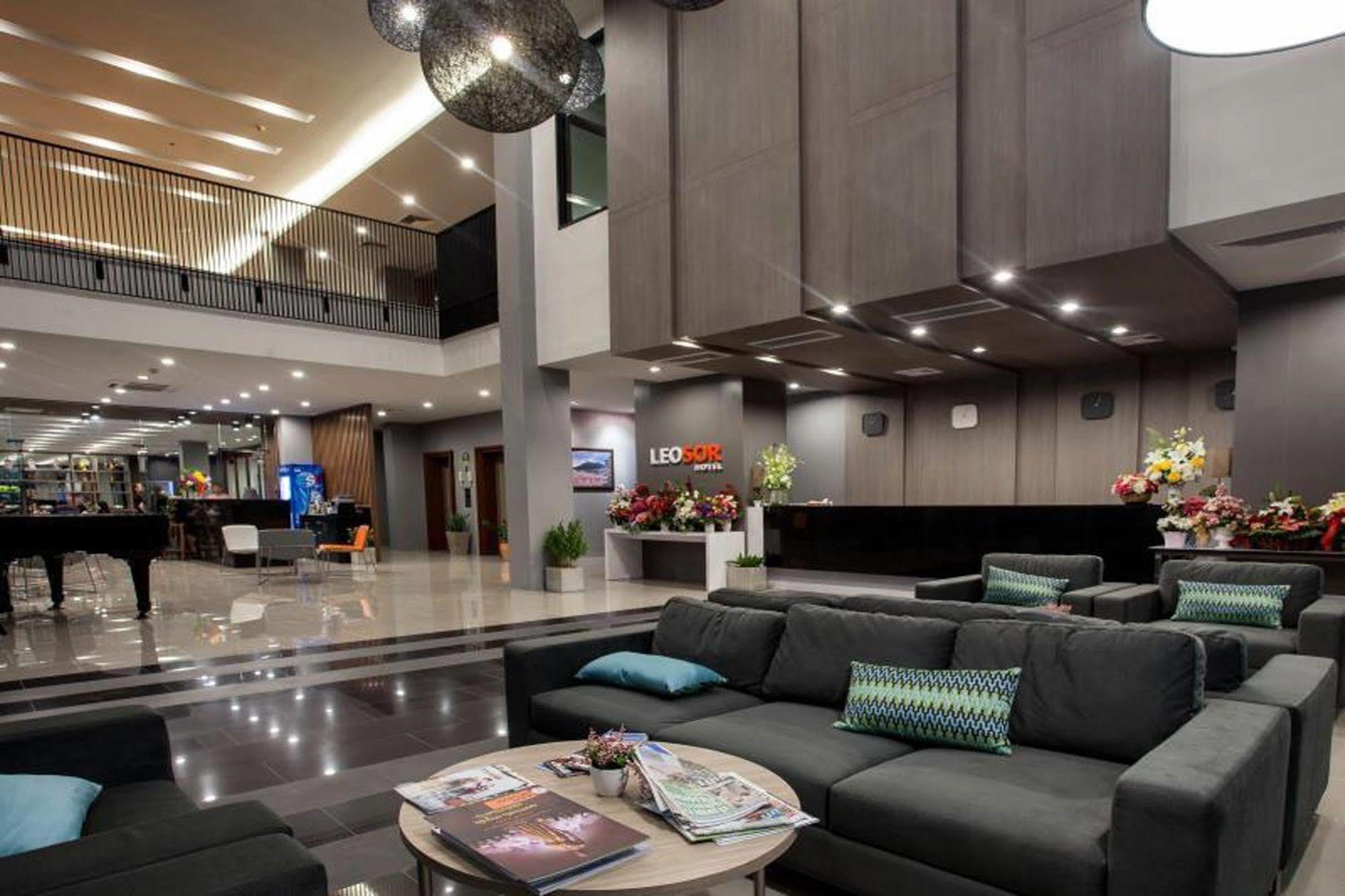 Leosor Hotel Nakhon Ratchasima Extérieur photo