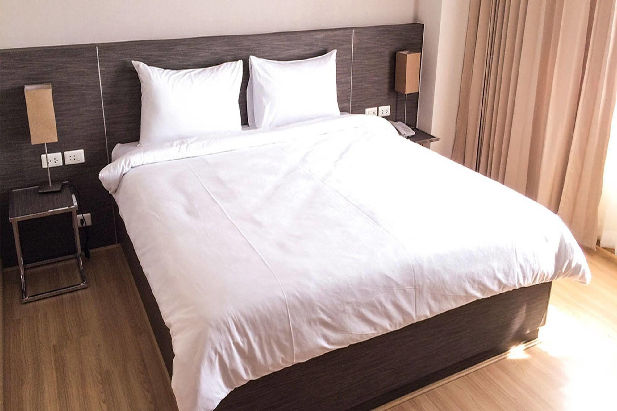 Leosor Hotel Nakhon Ratchasima Extérieur photo